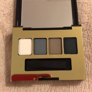 FREE w/ PURCHASE 🦄 CLOSET CLOSING 🦄